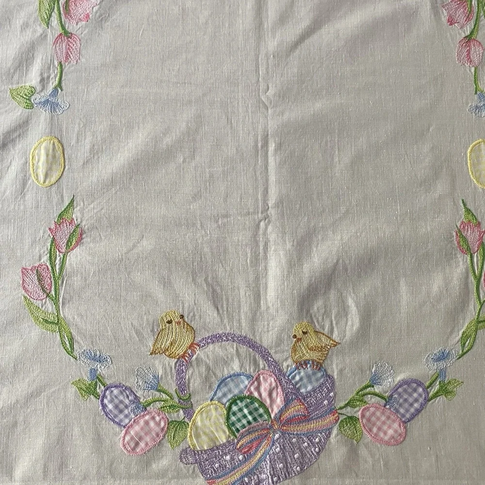 Vintage Easter Embroidered Appliqued Tablecloth Rectangular 102x62